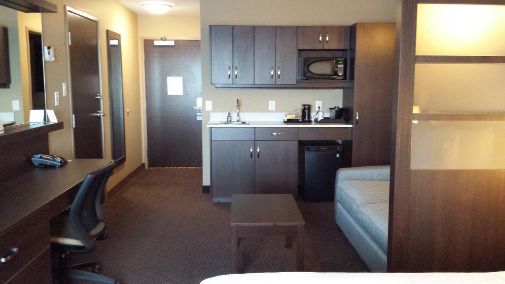 Microtel Inn & Suites By Wyndham Red Deer Cameră foto